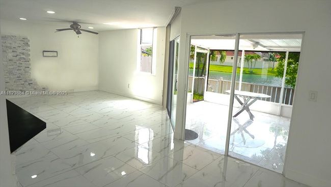 NONE - 1705 San Remo Cir, Townhouse with 4 bedrooms, 3 bathrooms and null parking in Homestead FL | Image 9