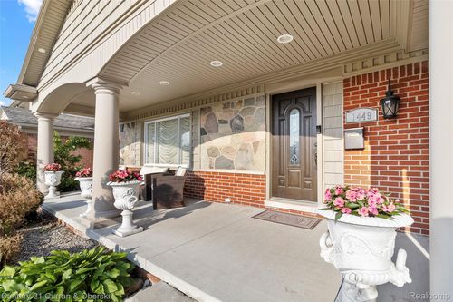 1449 N Charlesworth St, Dearborn Heights, MI, 48127-3305 | Card Image
