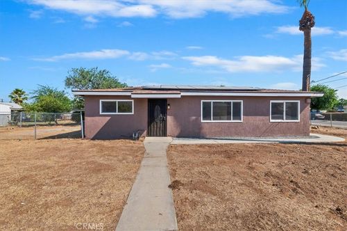 9567 51st St, Jurupa Valley, CA, 92509-3734 | Card Image