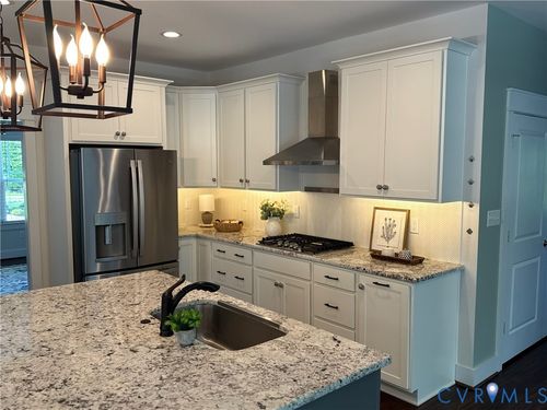 9377 Magnolia Blossom Rd, Ashland, VA, 23005-2278 | Card Image