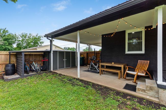Covered patio with storage. | Image 13