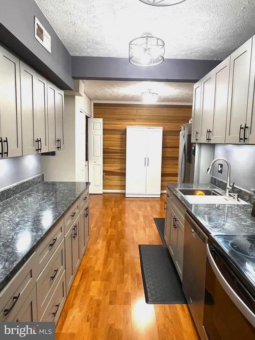 apt-t3-7706 Hanover Pkwy, GREENBELT, MD, 20770-2634 | Card Image