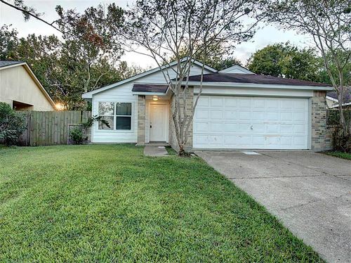 10734 Parkland Woods Dr, Sugar Land, TX, 77498-1785 | Card Image