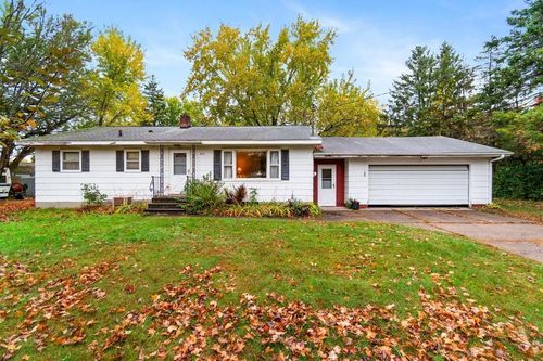 415 3rd Ave N, Dallas, WI, 54733-9637 | Card Image