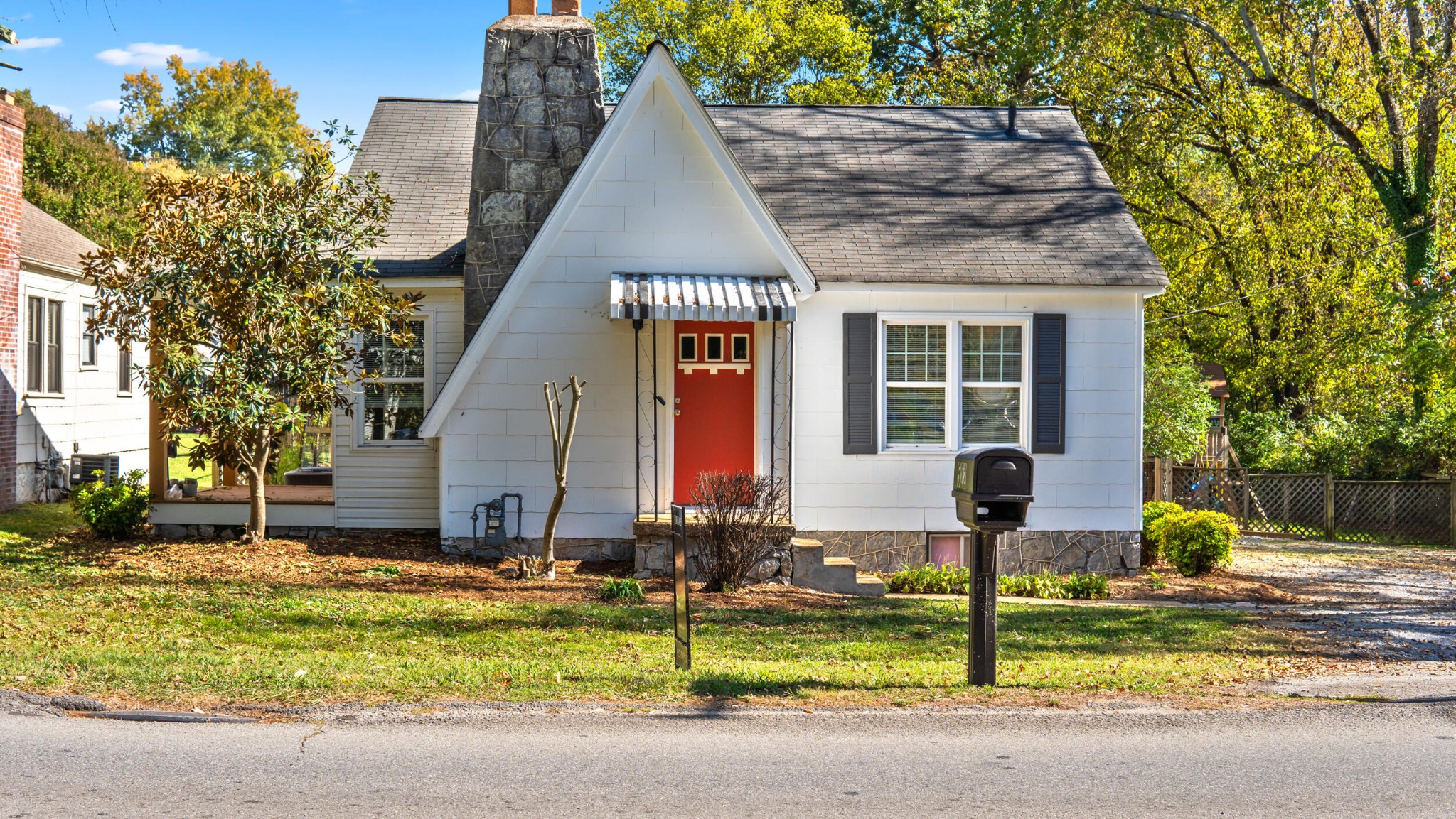 Moore Rd, Chattanooga, TN 37412
