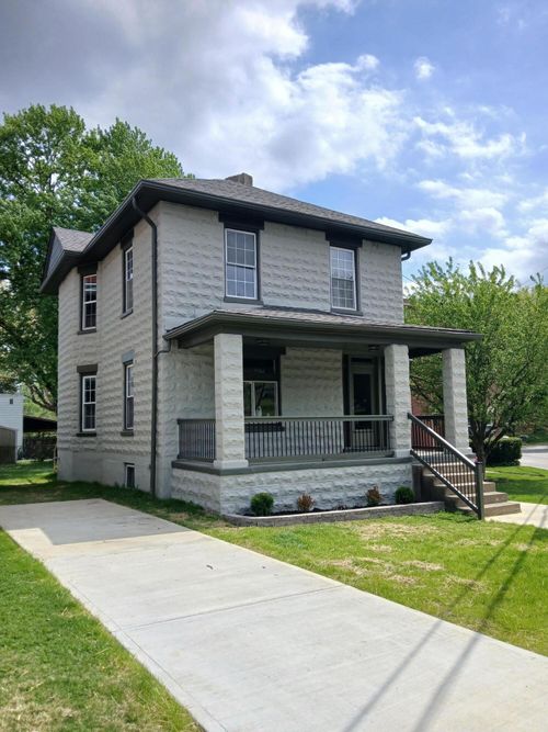 103 W Walnut St, Southgate, KY, 41071-3139 | Card Image