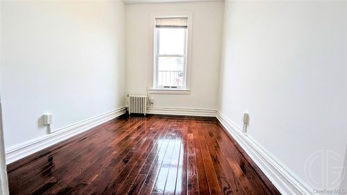 4507 Ditmars Blvd, Astoria, NY, 11105-1338 | Card Image