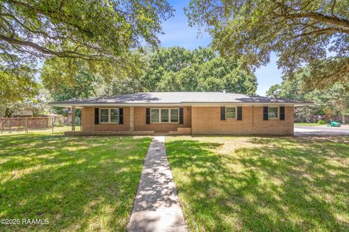 200 Stephanie Ave, Lafayette, LA, 70503-3151 | Card Image
