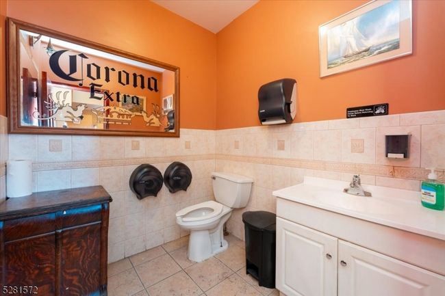 217 Frelinghuysen Ave, Home with 0 bedrooms, 5 bathrooms and null parking in Newark NJ | Image 23