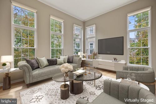 b-5022 Barbour Dr, ALEXANDRIA, VA, 22304-7736 | Card Image