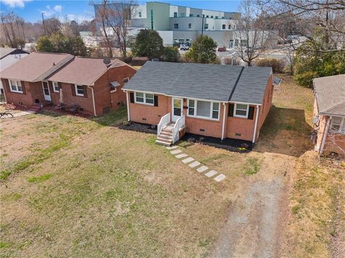 1702 Eastwood Ave, Greensboro, NC, 27401-3941 | Card Image