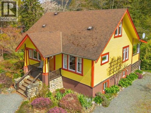 5394 Manson Ave, Powell River, BC, V8A3P4 | Card Image