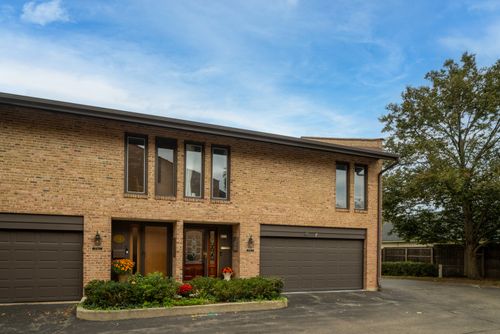 j-1716 Wildberry Dr, Glenview, IL, 60025-1749 | Card Image