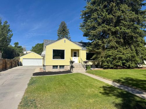 312 N 2nd St W, Riverton, WY, 82501-3438 | Card Image