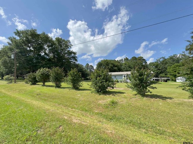 22001 County Road 2321, House other with 3 bedrooms, 2 bathrooms and null parking in Arp TX | Image 24