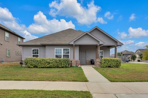 218 Oldbridge Dr, Hutto, TX, 78634-2313 | Card Image