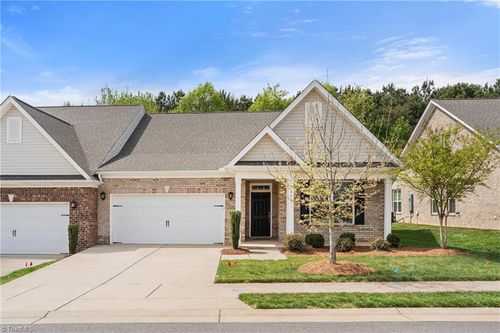410 Salem Grace St, Kernersville, NC, 27284-4079 | Card Image