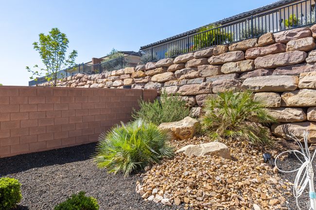 View of yard | Image 13