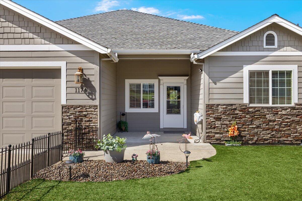 Residential in Eagle Point 4