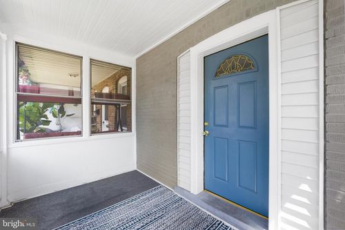 1011 Clifton Ave, COLLINGDALE, PA, 19023-3518 | Card Image