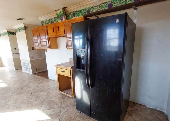 584 County Road 2131, House other with 2 bedrooms, 2 bathrooms and null parking in Telephone TX | Image 7