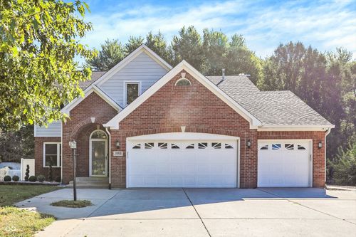1990 Red Oak Dr, Franklin, IN, 46131-8548 | Card Image