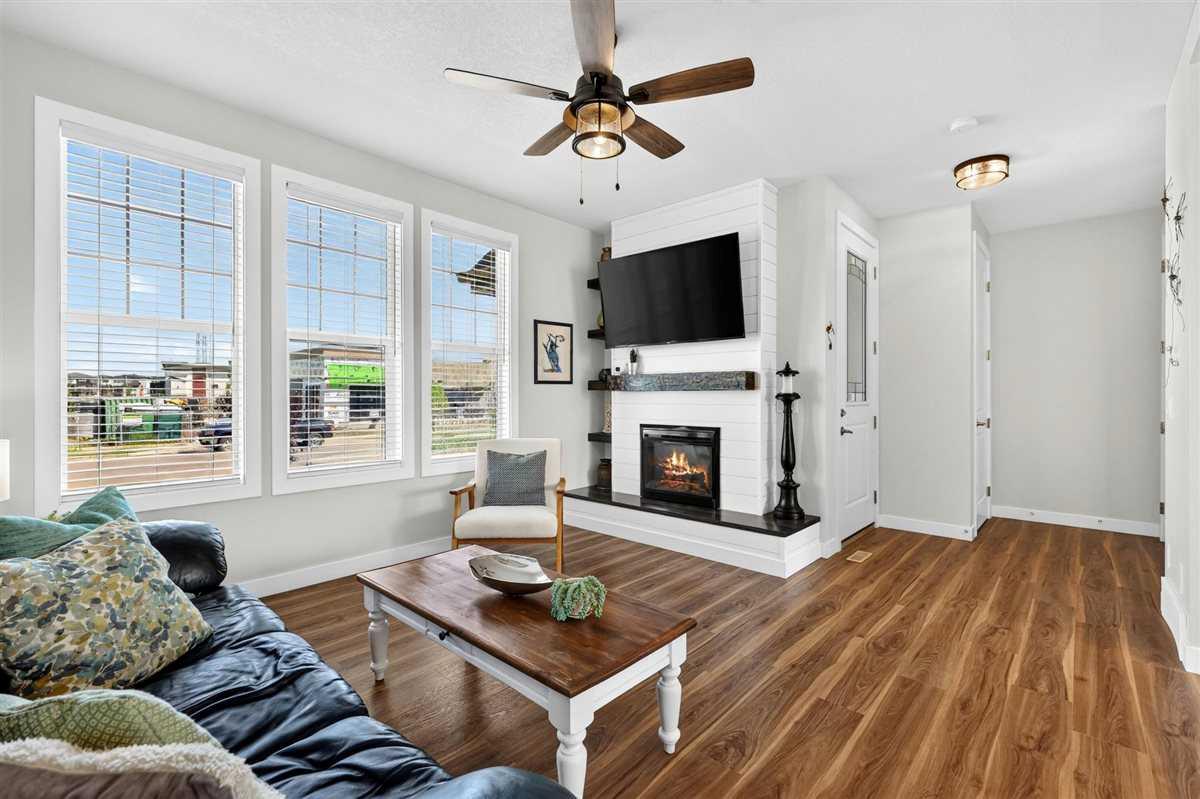 Residential in Chestermere 5