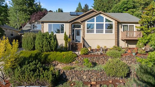 4773 Cloudcrest Dr, Medford, OR, 97504-9278 | Card Image