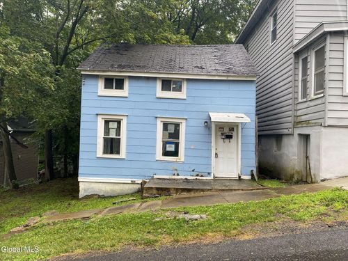 76 Lawrence St, Rensselaer, NY, 12144-2216 | Card Image