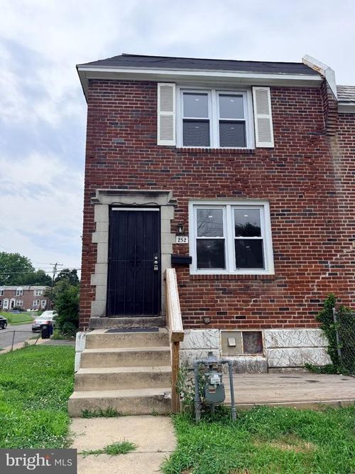 252 W 21st St, CHESTER, PA, 19013-4916 | Card Image