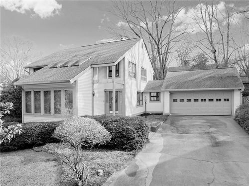 1456 Heritage Rd, Gainesville, GA, 30501-1247 | Card Image