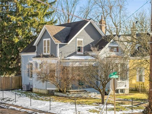 4726 Castle Pl, Cincinnati, OH, 45227-2519 | Card Image