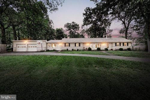 1864 Main Street Ext, BROGUE, PA, 17309-9469 | Card Image