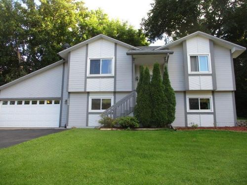 200 Mississippi Dr, Monticello, MN, 55362-9387 | Card Image