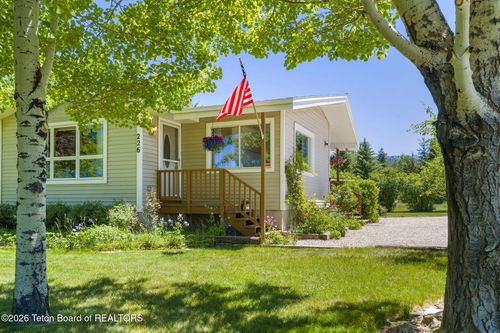 226 S Agate Ave, Victor, ID, 83455-1203 | Card Image