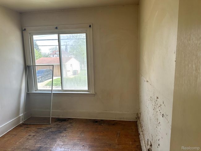 19351 Georgia St, House other with 4 bedrooms, 1 bathrooms and null parking in Roseville MI | Image 10