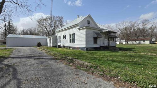 205 S Shaw St, Harrisburg, IL, 62946-1864 | Card Image
