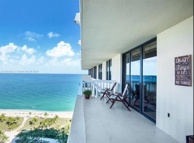 20C - 9801 Collins Ave, Condo with 2 bedrooms, 2 bathrooms and null parking in Bal Harbour FL | Image 2