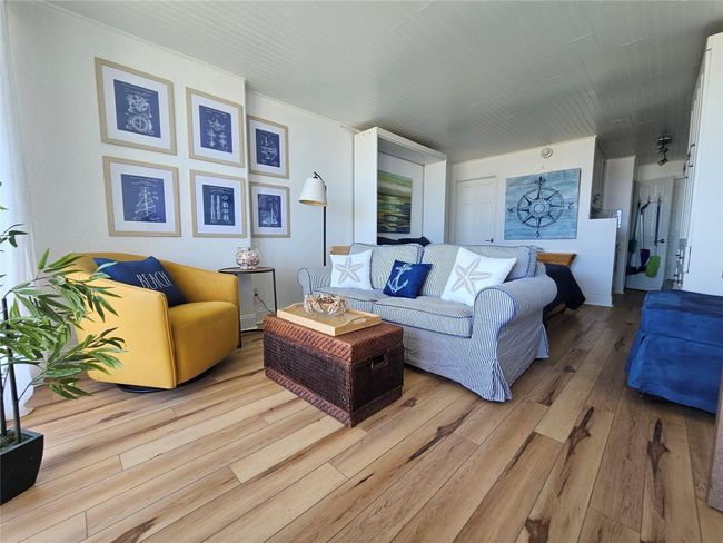 APT-804 - 415 E Beach Dr, Condo with 0 bedrooms, 1 bathrooms and null parking in Galveston TX | Image 9