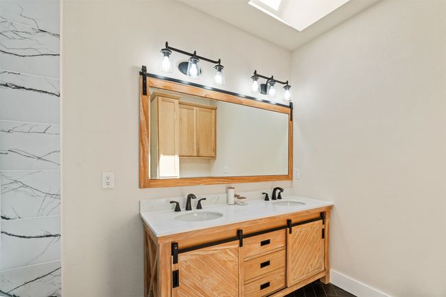 109 Enchanted Dr, House other with 4 bedrooms, 2 bathrooms and null parking in Enchanted Oaks TX | Image 17