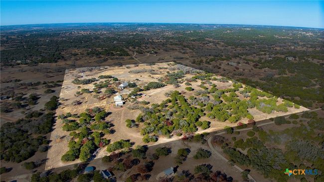 521 Bluff Creek Rd, Home with 3 bedrooms, 4 bathrooms and null parking in Center Point TX | Image 46