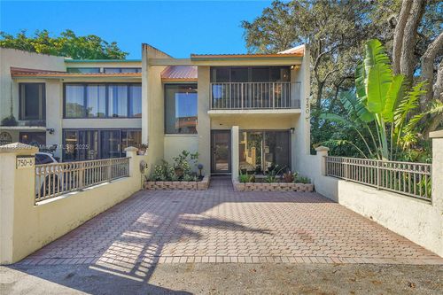 apt-8-750 E Coco Plum Cir, Plantation, FL, 33324-3746 | Card Image
