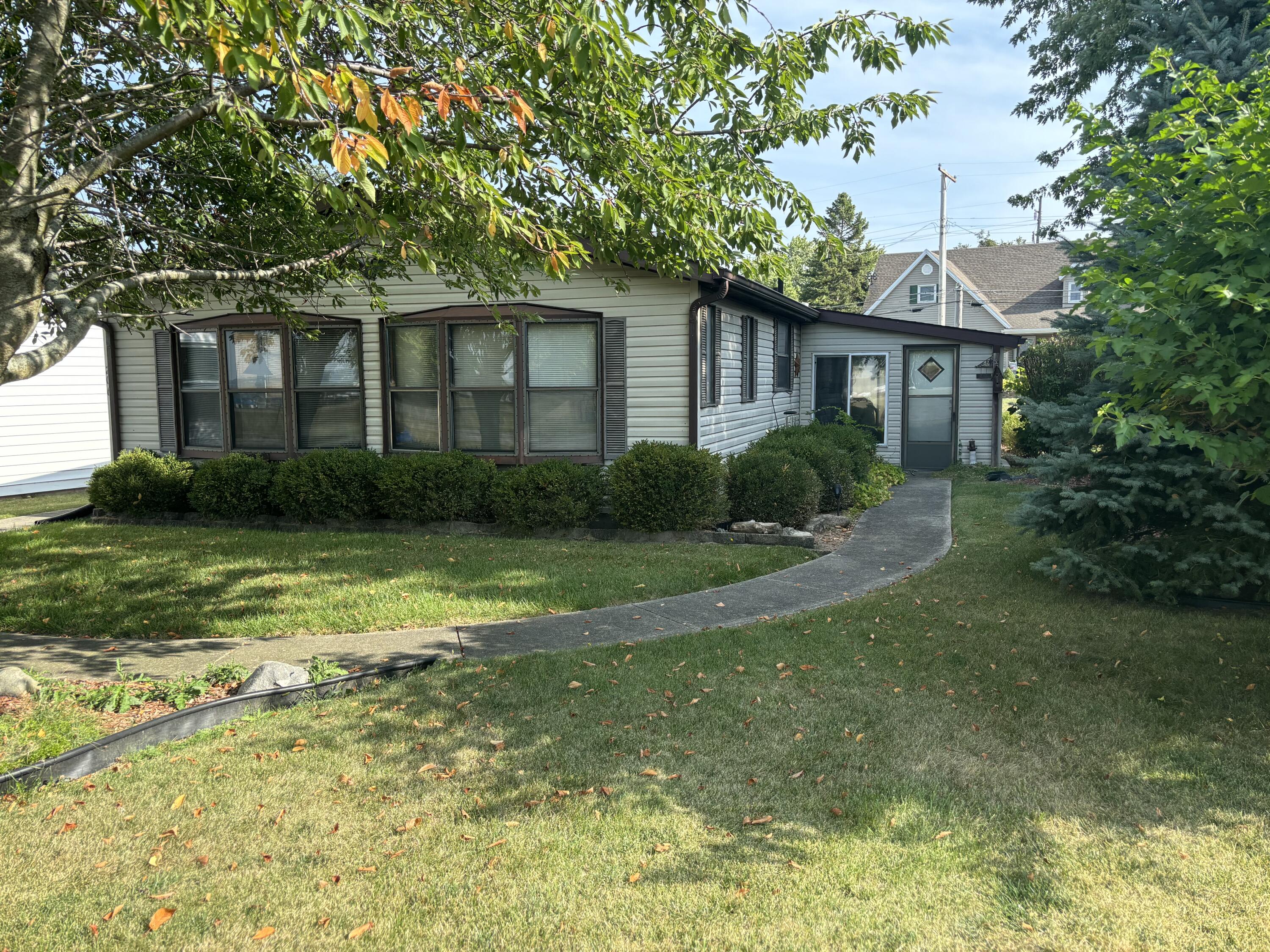 Parkway Dr, Saint Marys, OH 45885