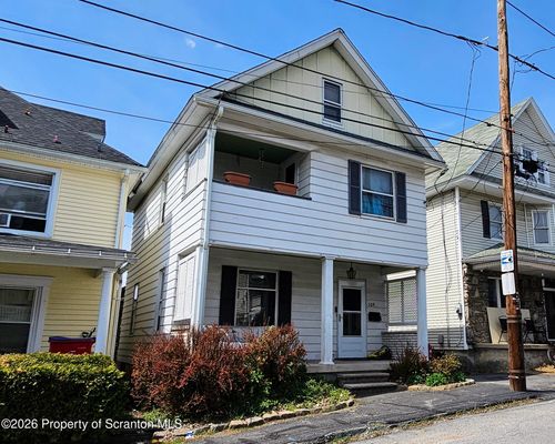 109 Wyoming St, Carbondale, PA, 18407-2471 | Card Image