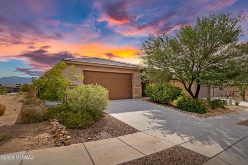 2274 W Azure Creek Loop, Oro Valley, AZ, 85742-7923 | Card Image
