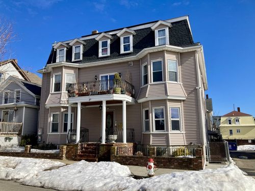 apt-2-49 Linden St, Fall River, MA, 02720-4977 | Card Image