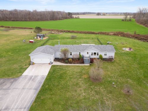 9255 Lambs Rd, Wales, MI, 48027-3008 | Card Image