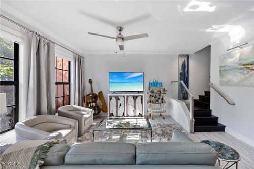 83-9111 Capistrano St S, NAPLES, FL, 34113-3246 | Card Image