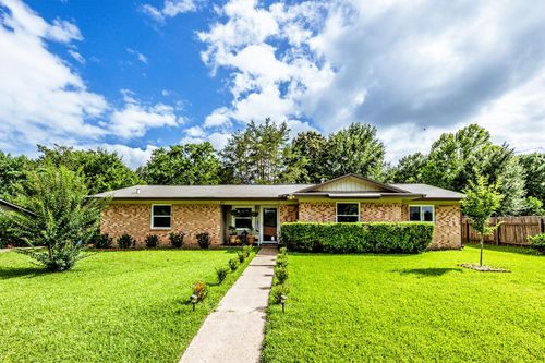 2202 Easley Cir, Huntsville, TX, 77320-9216 | Card Image