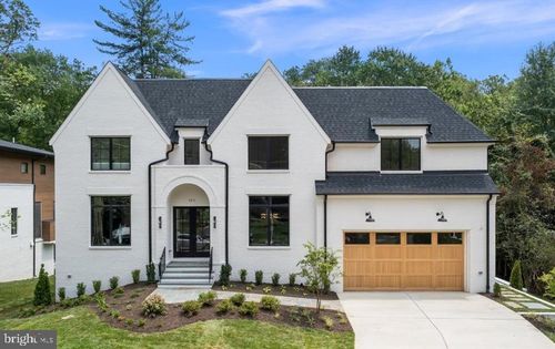 7011 Elizabeth Dr, MCLEAN, VA, 22101-2622 | Card Image